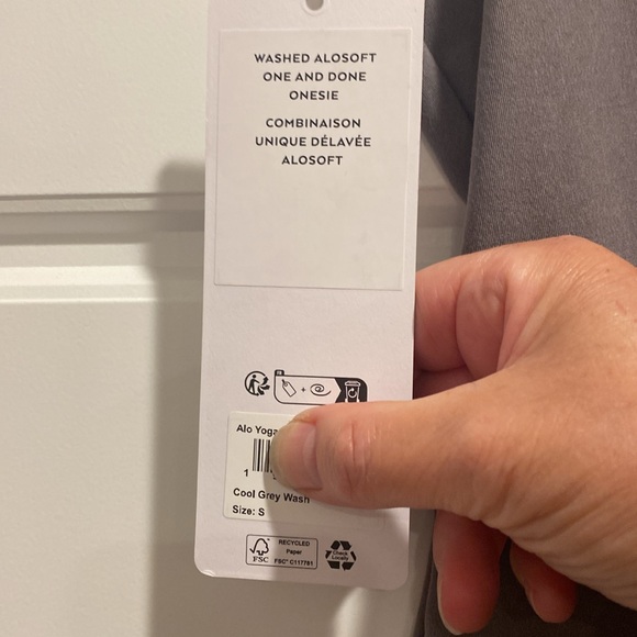 Alo yoga one and done onesie 

Color cool grey wash   Size small - Picture 4 of 4